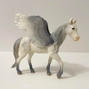 2015 Schleich Bayala Pegasus Fantasy Figure 5 Inch Tall Flying Horse Toy